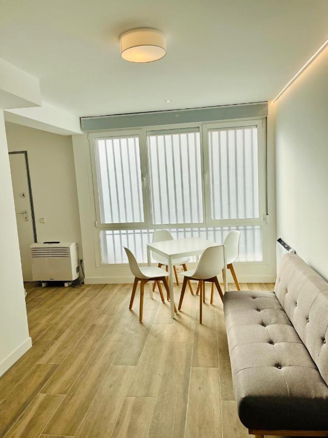 Bernabeu/ C.Universitaria Apartments Madrid Esterno foto