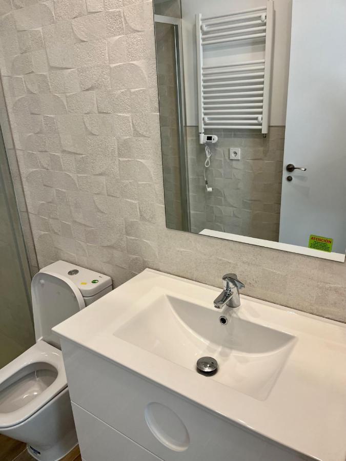 Bernabeu/ C.Universitaria Apartments Madrid Esterno foto