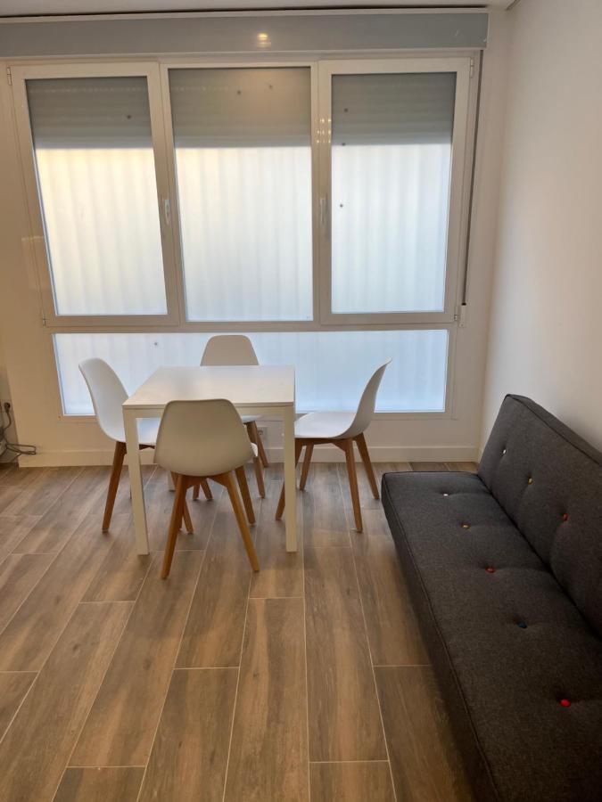 Bernabeu/ C.Universitaria Apartments Madrid Esterno foto