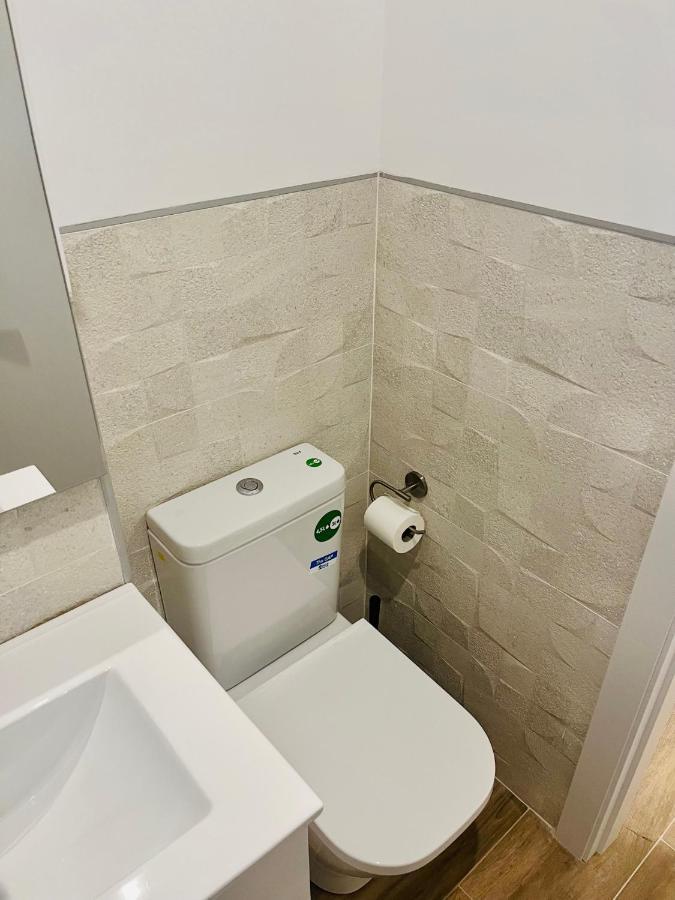 Bernabeu/ C.Universitaria Apartments Madrid Esterno foto